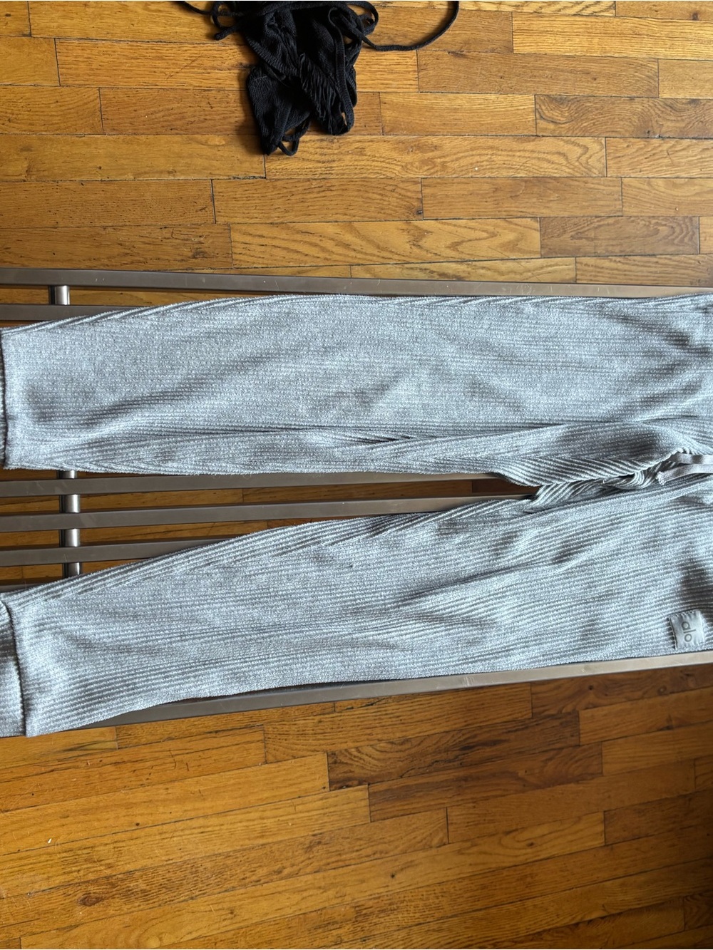 ALO Yoga Heather Gray Ribbed Lounge Pants